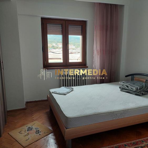 Apartament 3 camere decomandat Cetate 2 bai utilat si mobilat complet