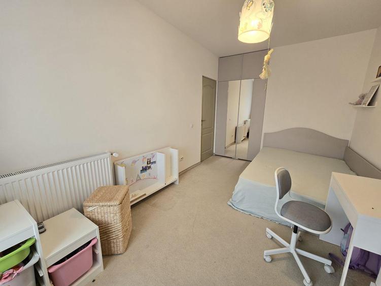 Duplex 4 camere, mobilat si utilat zona VIVO