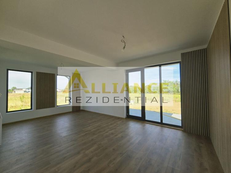 CASA INDIVIDUALA 4 CAMERE - TEREN 422 MP - COMUNA BERCENI