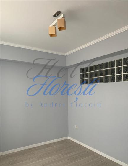 Apartament cu 4 camere, in zona Horea