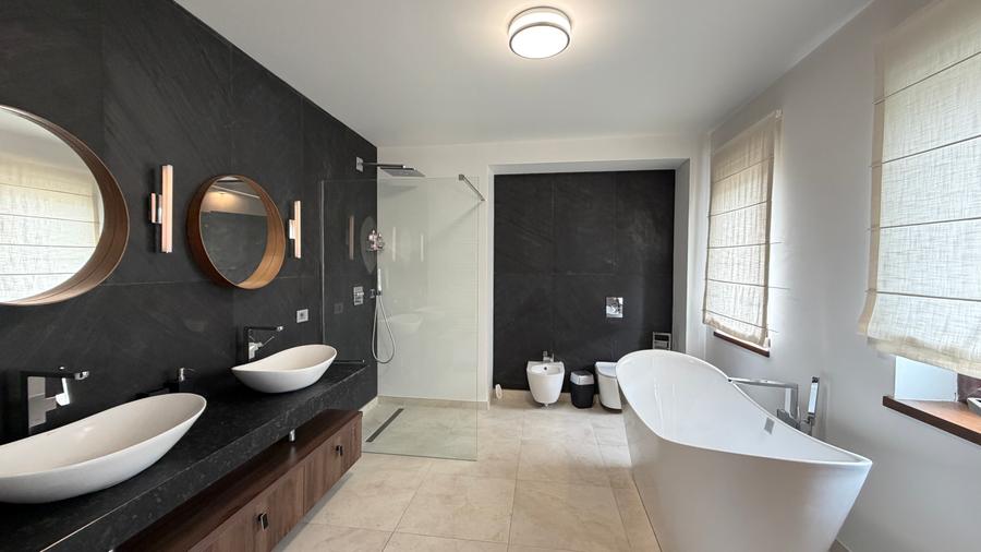 Inchiriere Vila Individuala-P+1+M,Lux-piscina-garaj-Austriac Village