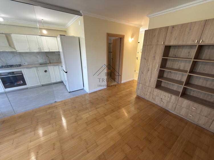 Apartament 2 camere complet renovat și mobilat, la intrare în Borhanci