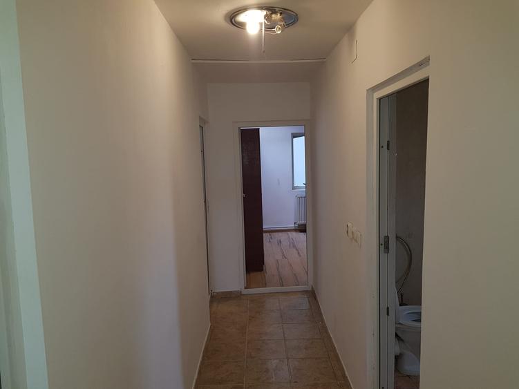 MIHAI BRAVU-METROU,4 CAM,MOBILAT,IN VILA ,ETAJ 3, 140 MP ,600 EURO