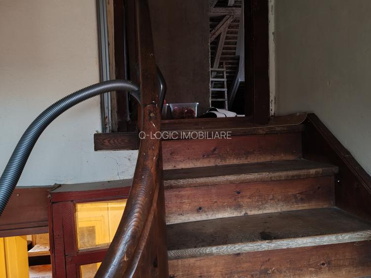 Apartament 4 camere in casa, curte proprie zona Centrul Istoric - 12