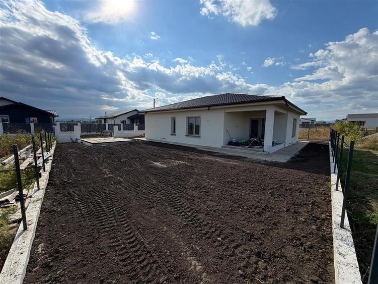 Casa parter , placa de beton, la cheie - Carnabel - Pompa de Caldura