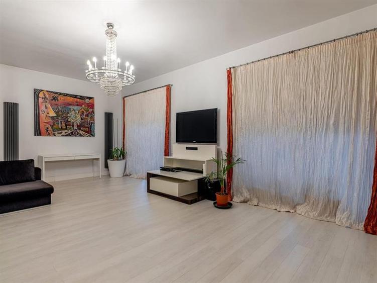 Luxury 3 Beds| Nordului Street| Private Garden 200 sqm|