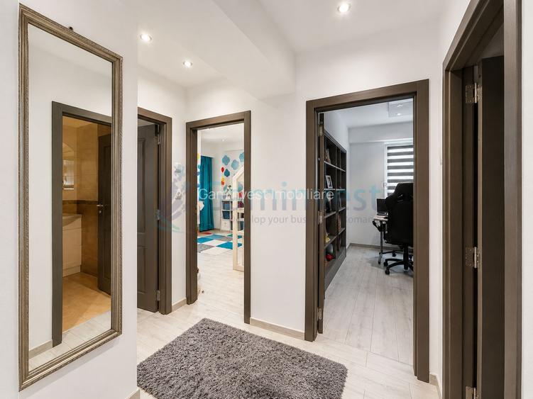 Apartament cu 4 camere de vanzare in Oradea, Cartierul Nufarul - 4