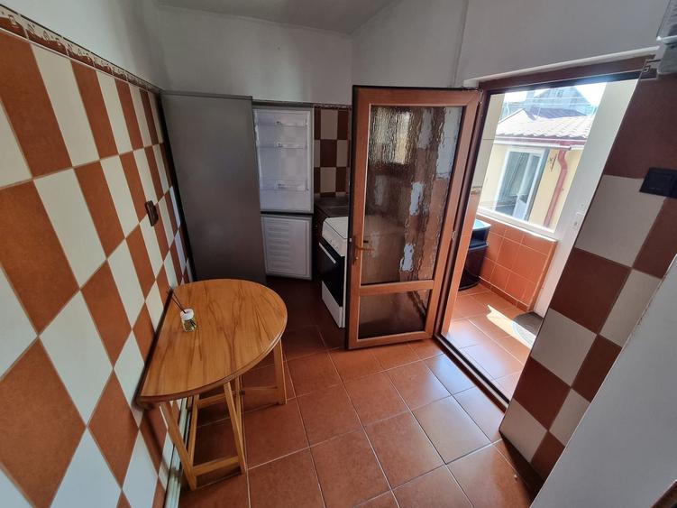 Dacia-  casa cu 5 camere de caramida