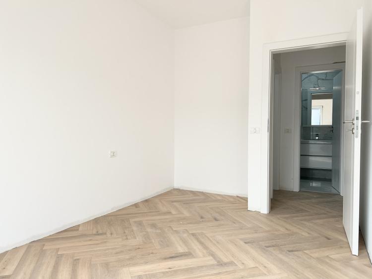 Penthouse 3 Camere, 82mp Utili,2 Locuri Parcare in CF-Torontalului