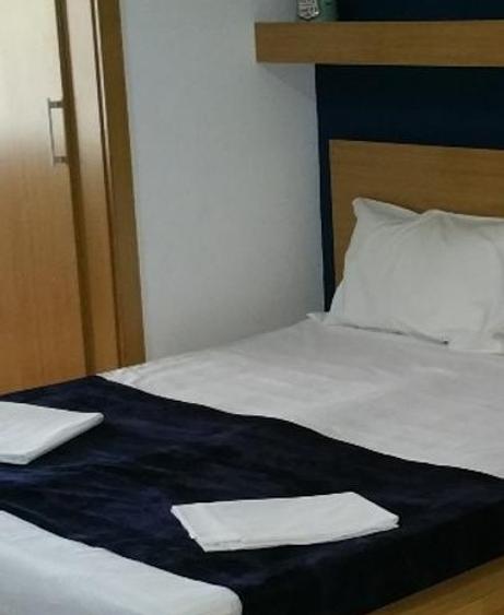 Vilă pensiune ,11 camere-lângă plajă 200 m  Mamaia. StrD14 Nr.7A Năvodari.