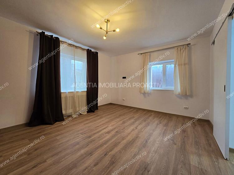 Casă individuală, renovată în 2025, zonă centrală, Str. Română. - 7