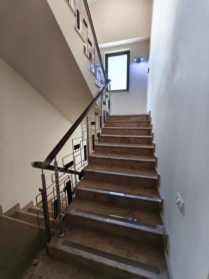 Vila in zona Cantemir, in zona de case, intre Pta Unirii si Tineretului