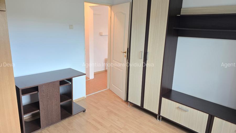 Vand apartament 2 camere semidecomandat in Deva, zona Micro 15, situat pe mijloc - 10