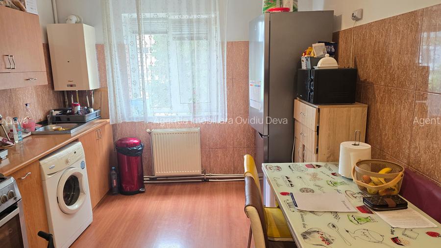 Vand apartament 2 camere in Deva, Gojdu (scoala Andrei Saguna), et. 1, - 4