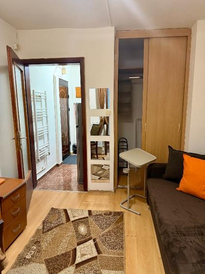 Proprietar, inchierz garsoniera