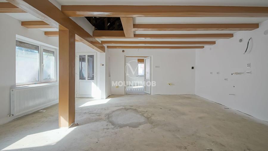 Casa 80 mpUtili cu potential, curte proprie 446 mp renovatala interior