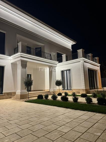 Vilă Exclusivistă în Pipera | 530 mp Utili | Teren 1.000 mp | 12 Camere | Person - 17