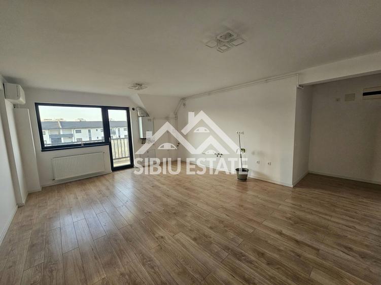 Apartament 3 camere, 2 bai LA CHEIE