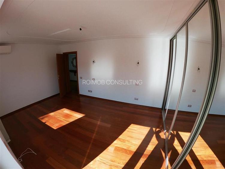 Vila 2.700mp, Paradisul Verde, cu piscina si padure proprie - 11