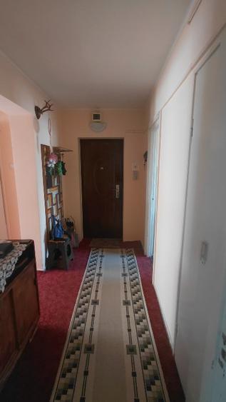 Apartament mobilat, disponibil, negociabil