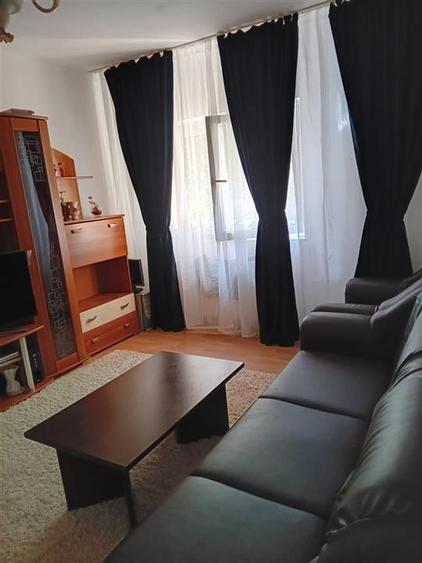 Apartament de vanzare 2 camere Racadau cu parcare si boxa NEGOCIABIL