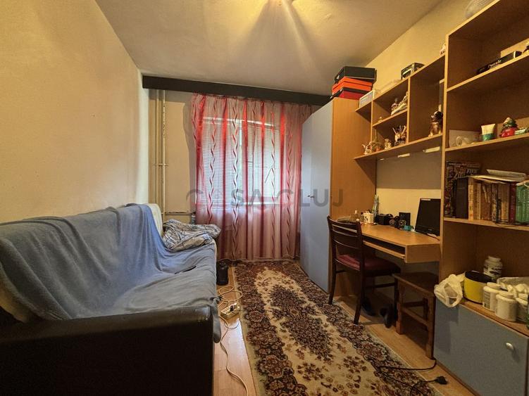 Apartament cu 3 camere, zona Retezat !