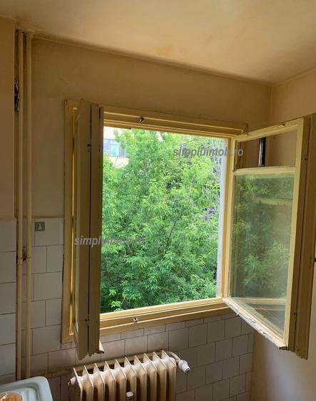 Apartament 3 camere 63 mp etaj 3/4 zonă verde – Berceni/Piata Sudului