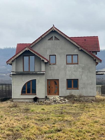 Casa Individuala, 230 mp, 2900 mp teren