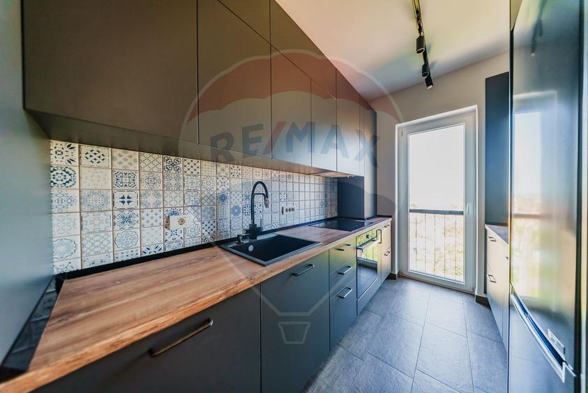 Apartament cu 3 camere + parcare de inchiriat la Adora Park