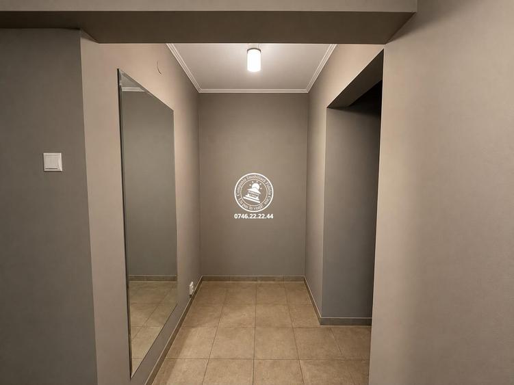 Apartament 3 camere de vanzare semidecomandat etaj intermediar bloc fara risc -