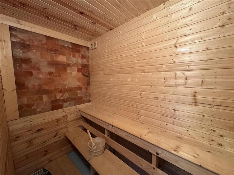Casa 4 camere + 8418 mp de teren