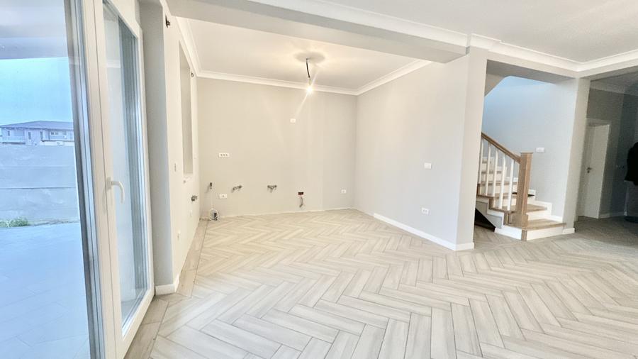 Duplex Premium cu 5 camere si teren de 360 mp in Mosnita Noua