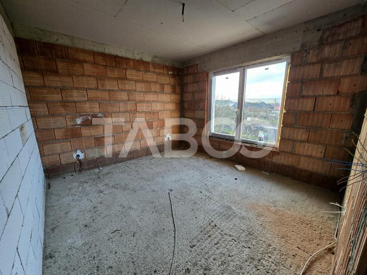 Casa tip duplex de vanzare 120 utili teren 300 mp Sura Mica Sibiu