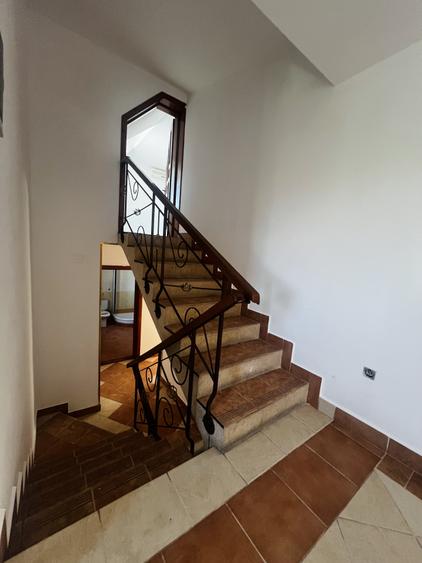 Casa Individuala , 5 camere -218 mp utili -Dumbravita