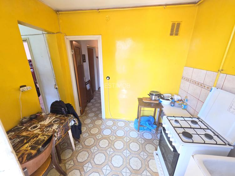 Vanzare Apartament 2 camere zona Grivitei ,Str.Mircea cel Batran - 13