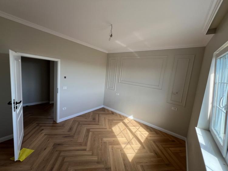 Ofer spre vanzare casa Individuala, Curte amenjata, Finisaje superioare!