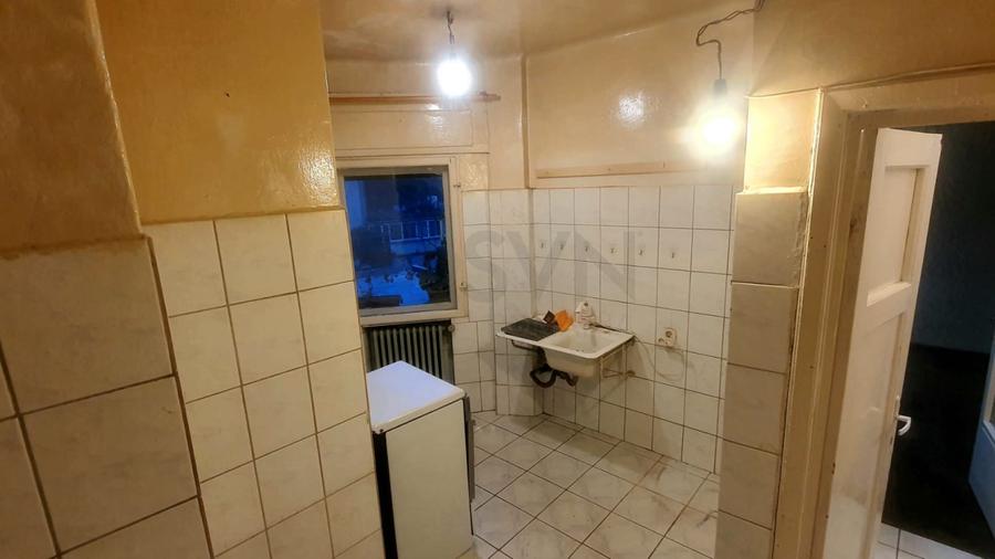 REA1027589 Unirii l Apartament 3 camere l Etaj 2
