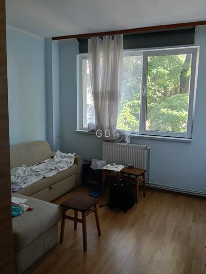 De vânzare apartament două camere ultracentral situat în P-ța Unirii  Iași  - 2