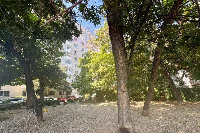 Victoriei - V.Micle 20, apartament 2 camere, mobilat si utilat, 40 mp, etaj 10. - 25