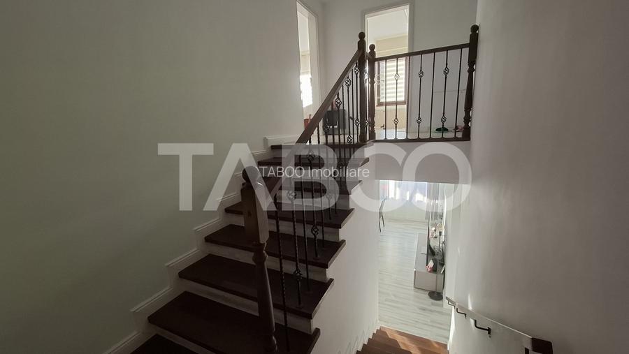 Casa de vanzare individuala 5 camere 172 mp langa Padurea Dumbrava