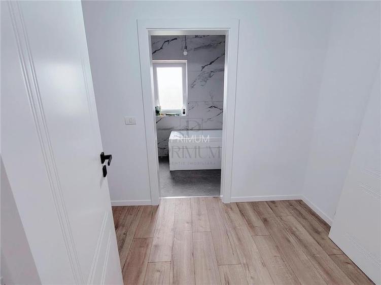 DUPLEX SPATIOS - ASFALT IN LUCRU - CURENT TRIFAZAT