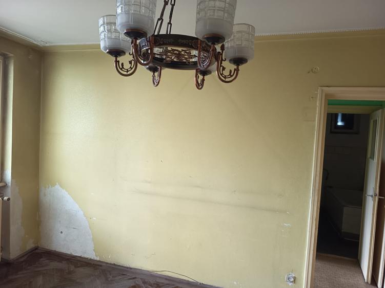 Apartament 2 Camere,Iancului,Metrou,bl.reabilitat,et.5/9,geam la baie,Liber