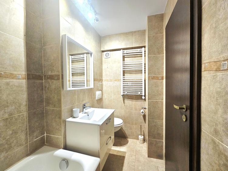 Prima inchiriere/ Apartament decomandat - 10