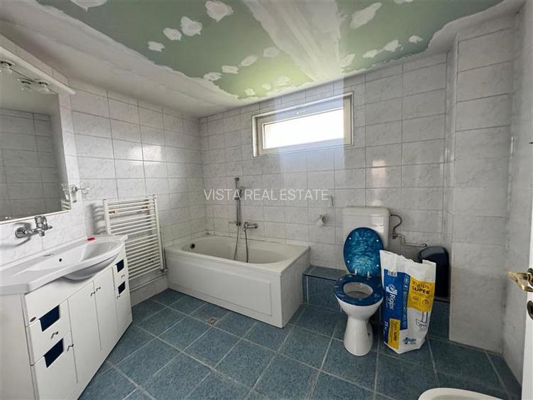 Doua case de vanzare, teren 800 mp, Zarnesti, Brasov - 12