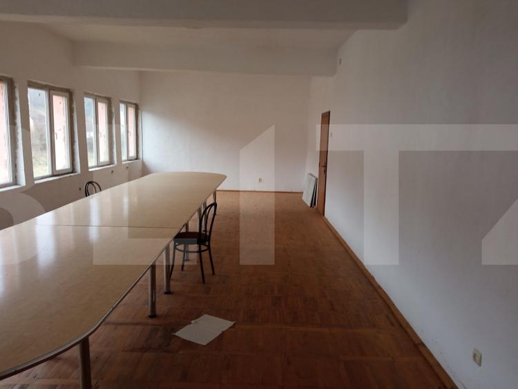 Spital de vanzare, 3000 mp, zona Nadrag