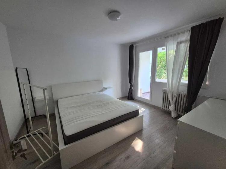 Apartament 4 camere | Decomandat | Politehnica | 2 Bai | Balcon | Metrou
