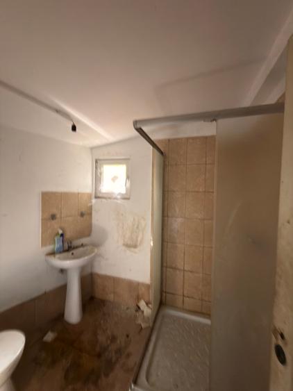 Casa 3 camere , garaj , teren 500 mp- Rusu Sirenu