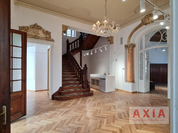 Vila Piata Romana –  Vizibilitate Excelenta
