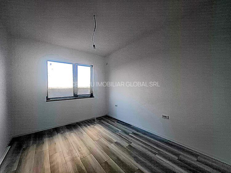 Casă individuală de vânzare – 3 camere | Curte generoasă | Clinceni, centru - 12