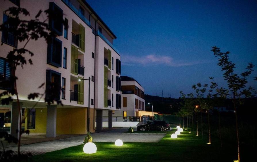 Penthouse de inchiriat in Borhanci, terasa generoasa